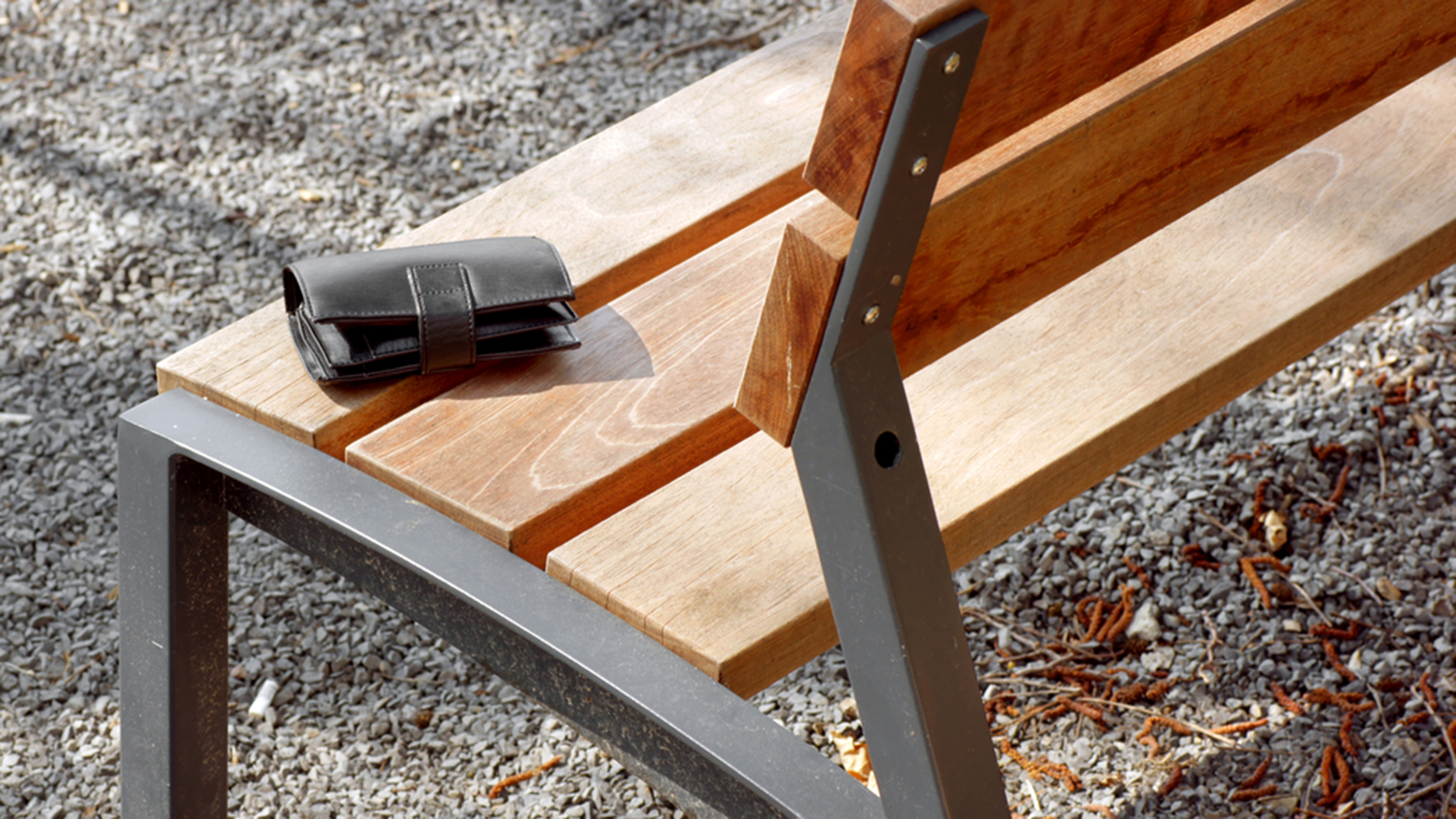 You see a wallet full of fifties! What do you do?